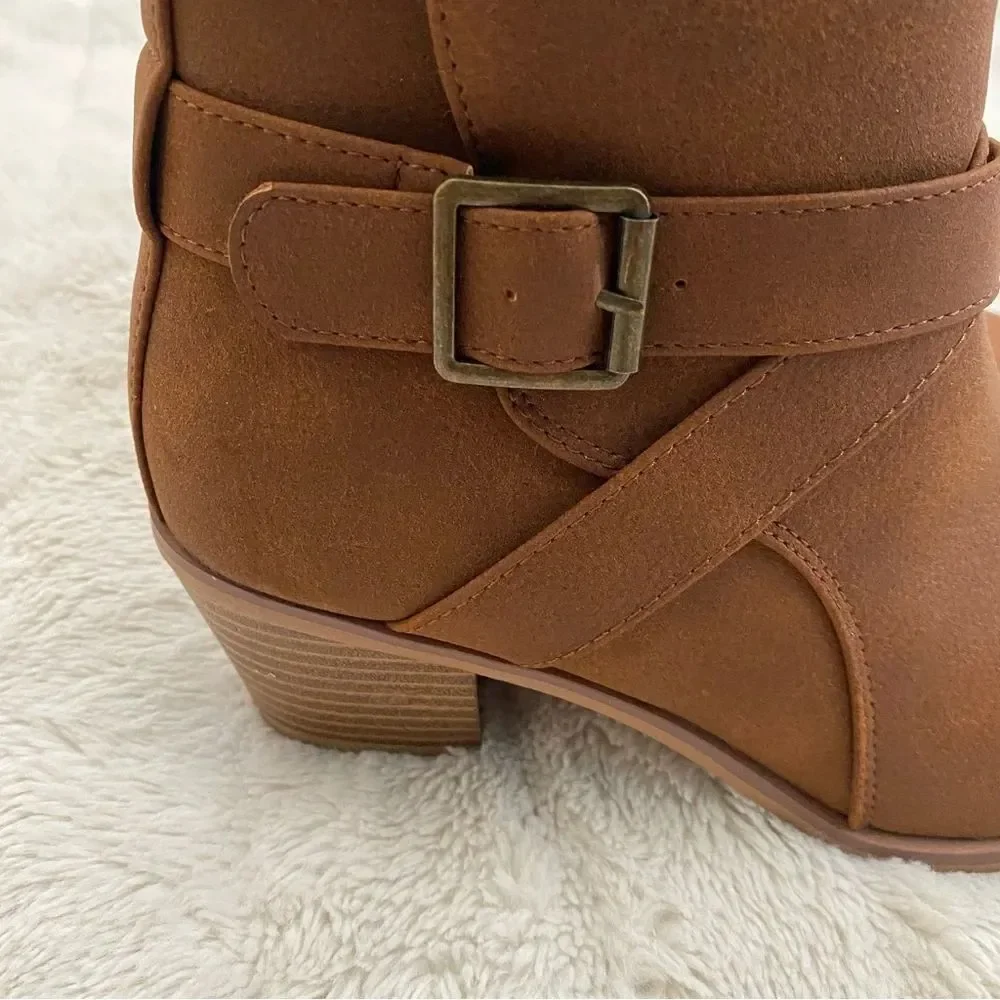 Maurices SuperCush Brown Tan Ankle Boots Booties w/ Buckle Accent Boho Size 7.5